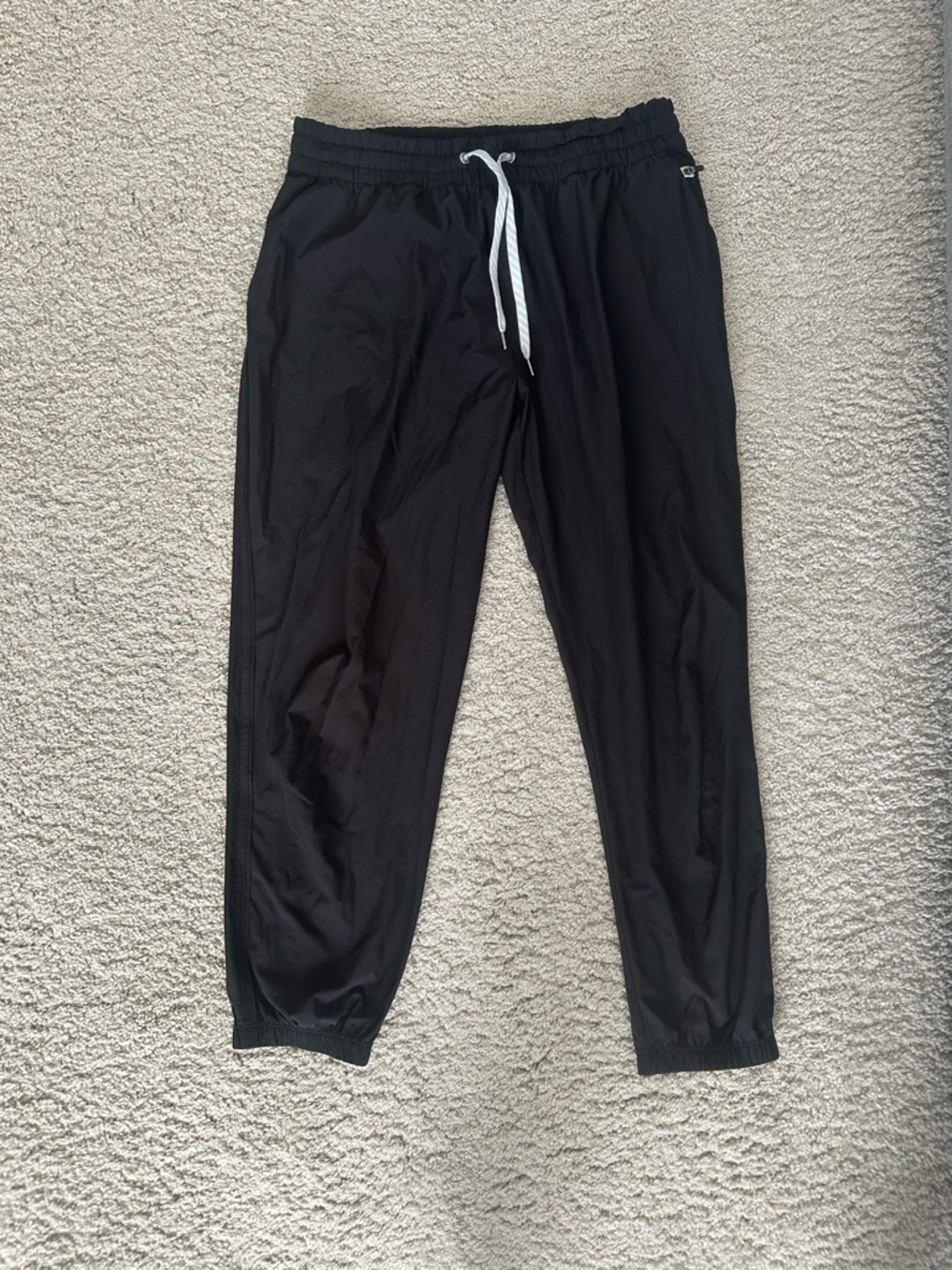 Size Large Vuori Joggers